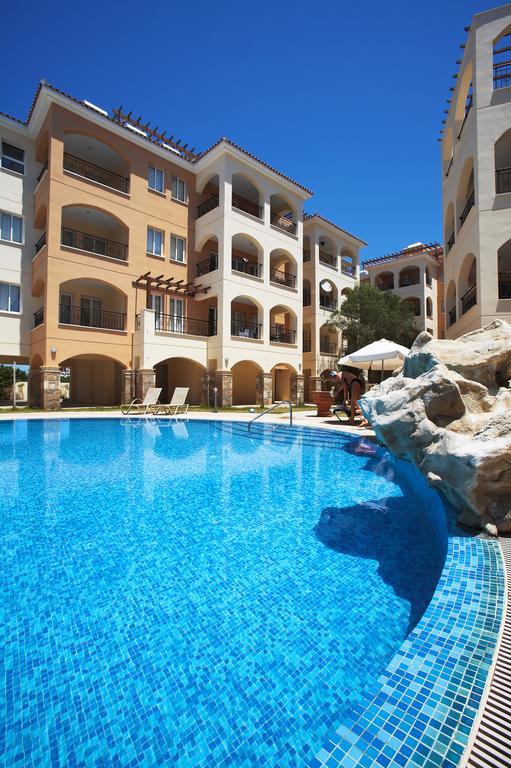 Apartament Adamou Gardens Pafos Zewnętrze zdjęcie