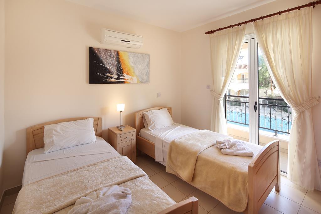 Apartament Adamou Gardens Pafos Zewnętrze zdjęcie