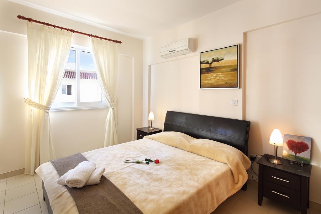 Apartament Adamou Gardens Pafos Zewnętrze zdjęcie