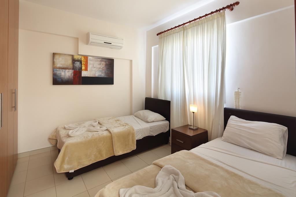 Apartament Adamou Gardens Pafos Zewnętrze zdjęcie