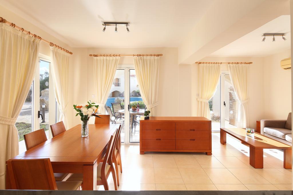 Apartament Adamou Gardens Pafos Zewnętrze zdjęcie